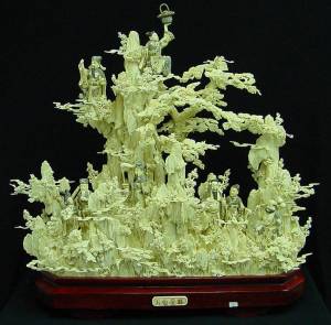ANTIQUE BONE 8 FAIRIES MOUNTAIN (02J1)