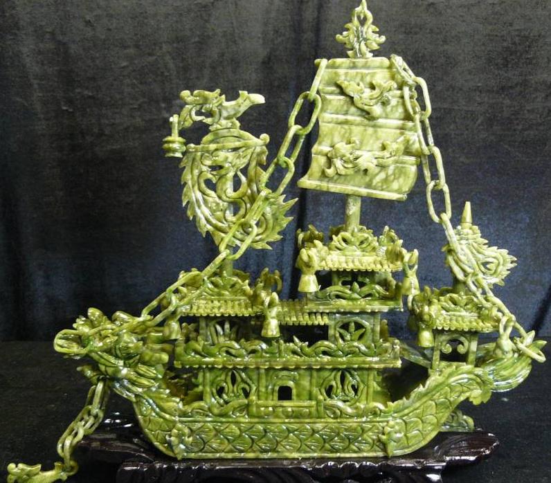 jade dragon boat