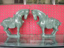 jade carving