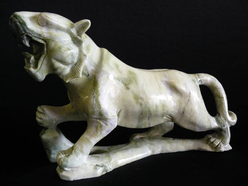 jade tiger carving