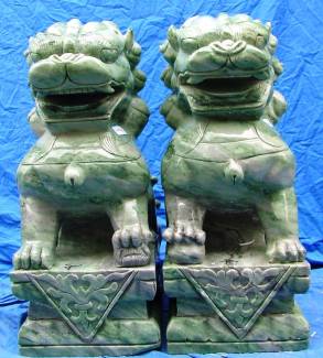 jade foodog Carving