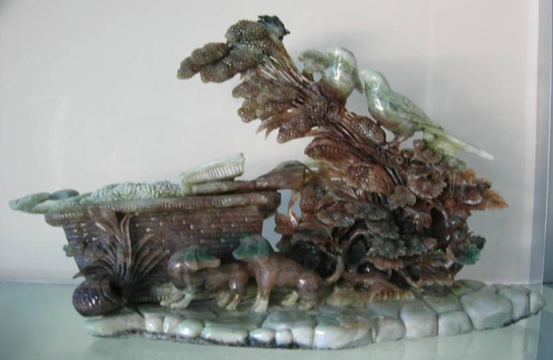 jade carving