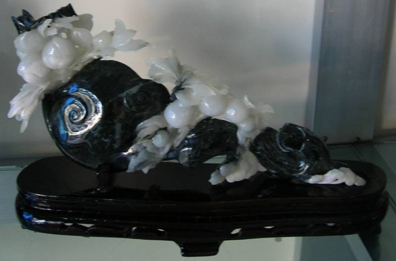 jade sculpture