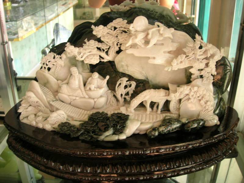 jade sculpture