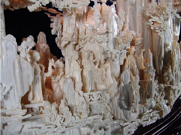 art bone carving