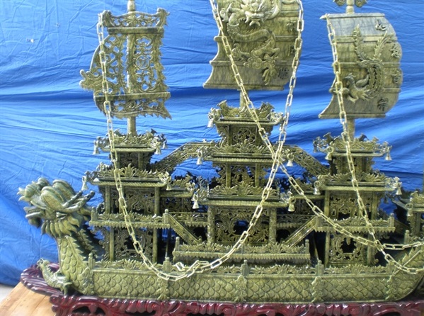 jade dragon boat, jade ship
