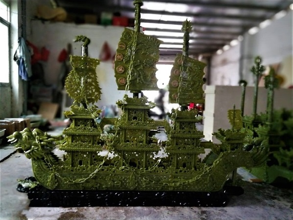 jade dragon boat, jade ship