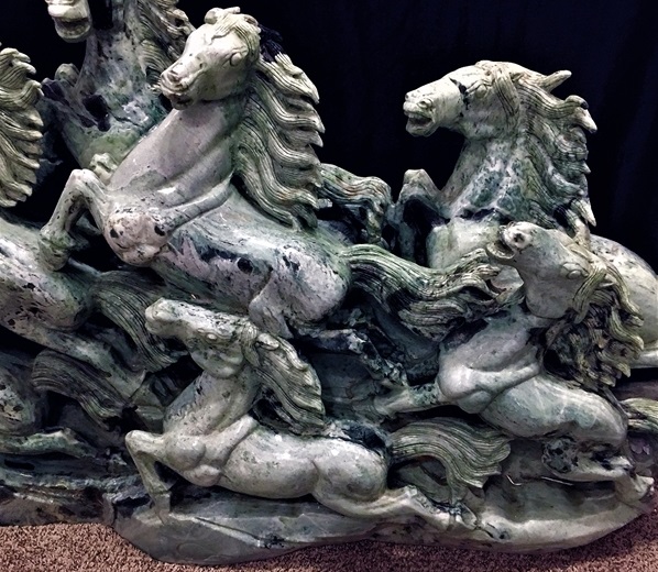 jade 8 horses