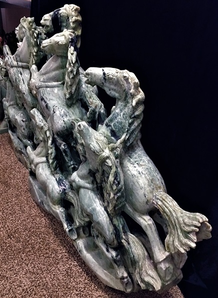 jade 8 horses