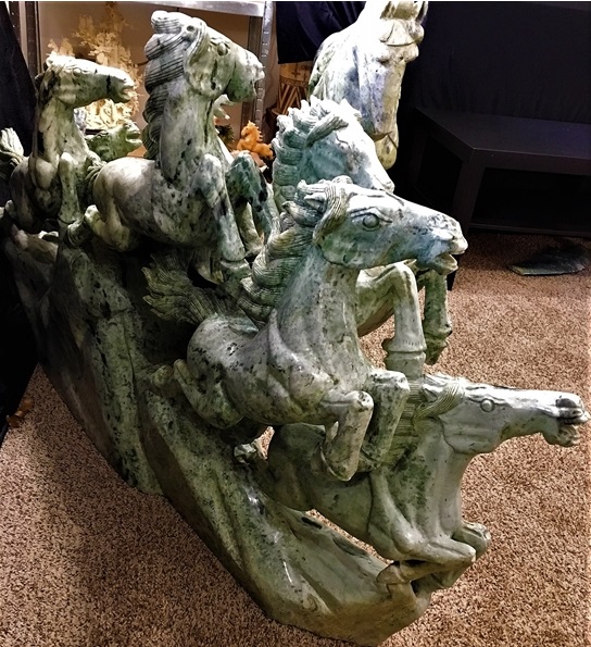 jade 8 horses