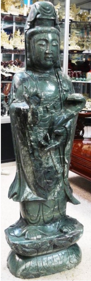 jade kwan yin statue