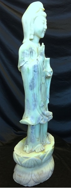 kwan yin statue