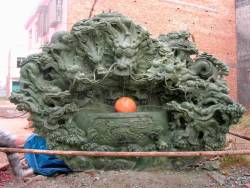jade carving