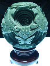 JADE PUZZLE BALL